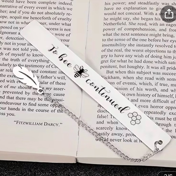 Other - Silver Bee Bookmark with Chain